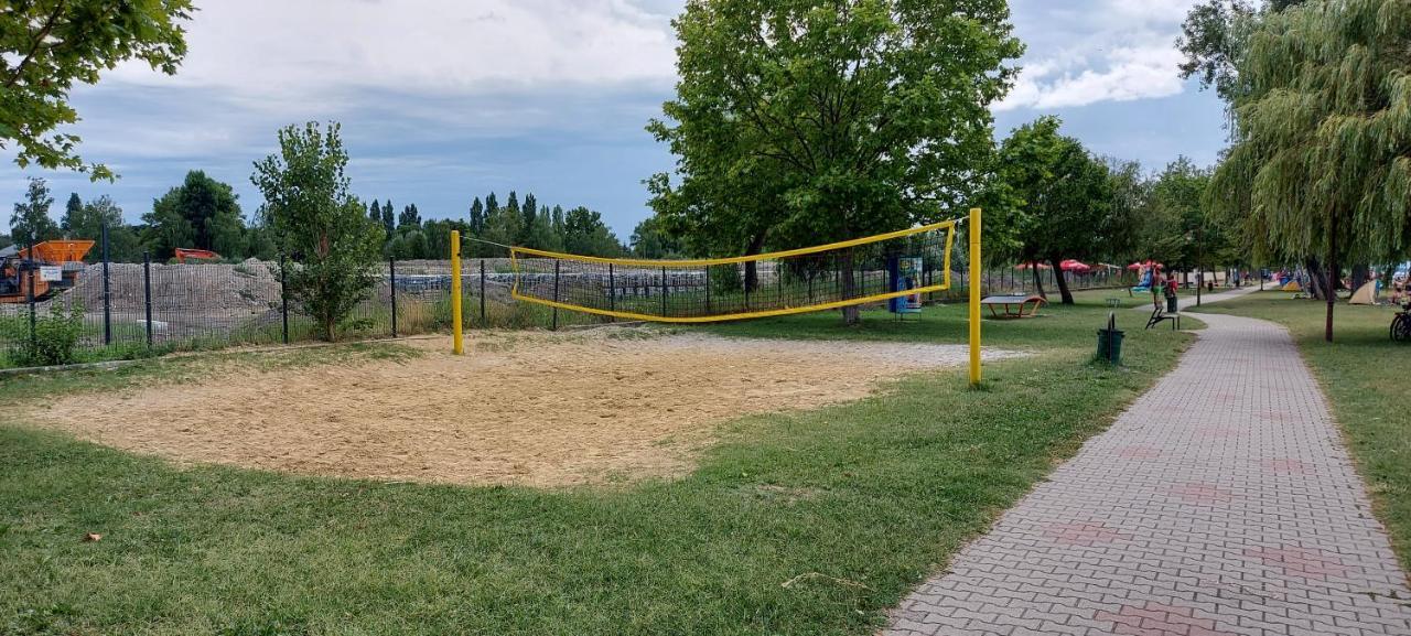 Life Apartmanok Siófok Eksteriør billede