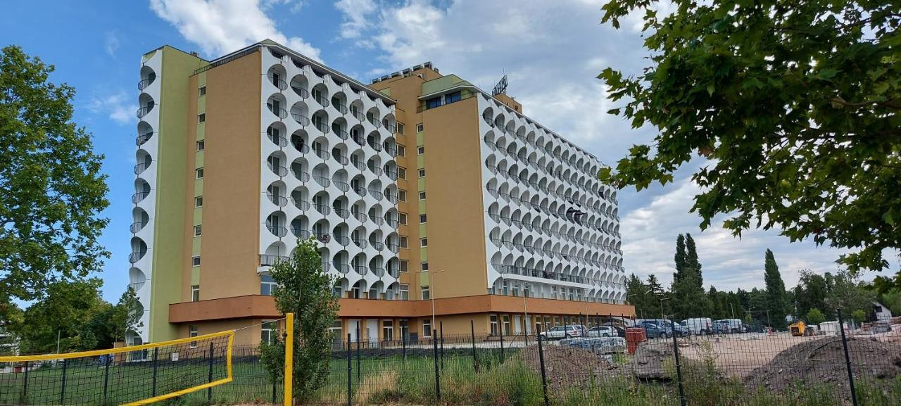 Life Apartmanok Siófok Eksteriør billede